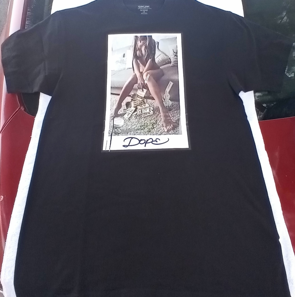 T-shirt brand new | kirkland Henessy | size Large
